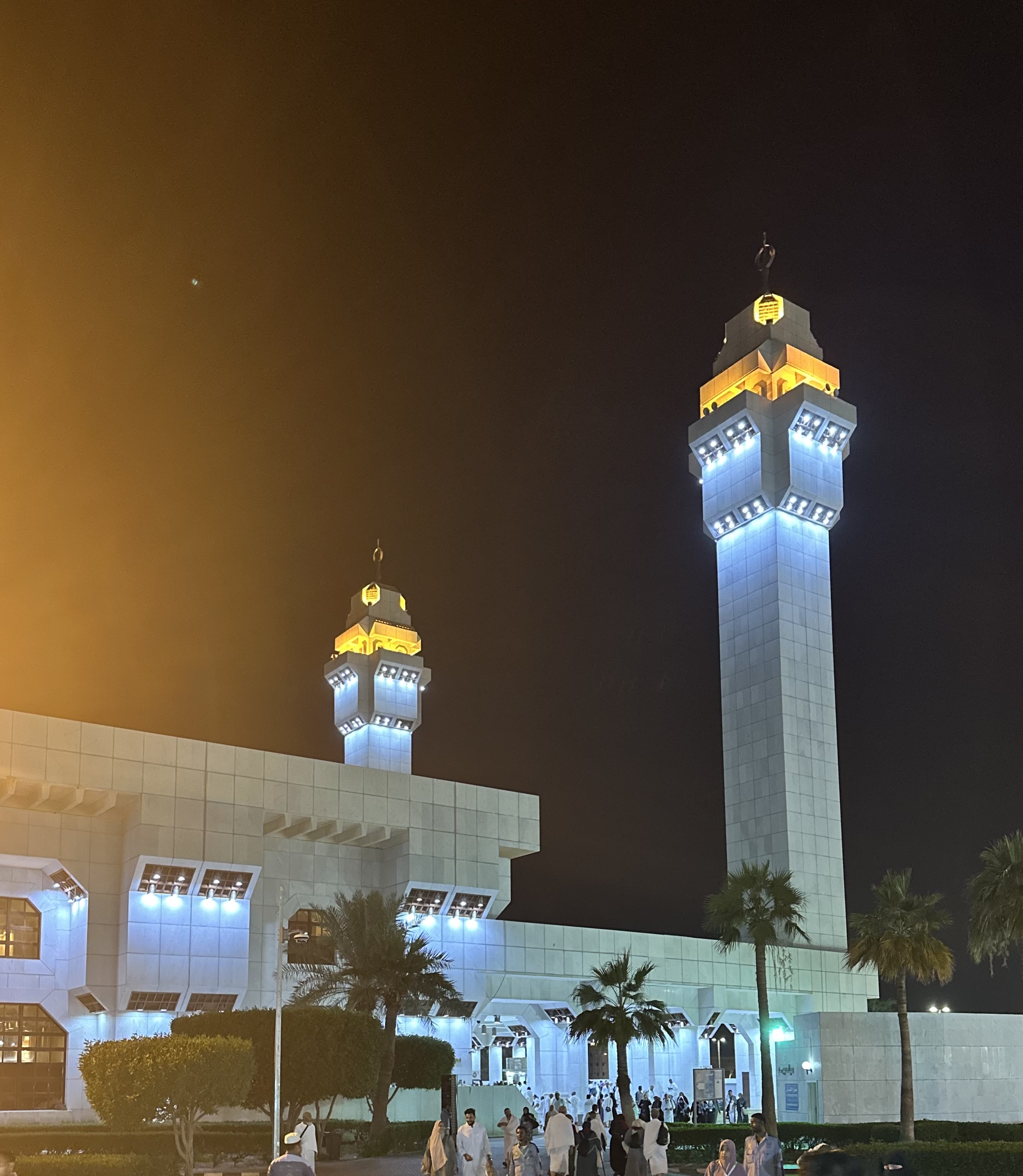 Masjid Ayesha is well known for its history and many come from diffrent parts of the world to visit it.